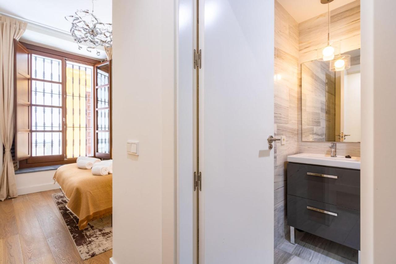 Angeles Santa Cruz Deluxe By Valcambre Apartment Sevilla